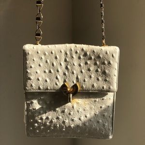 ✨Host Pick✨ Koret  60s white ostrich leather bag
